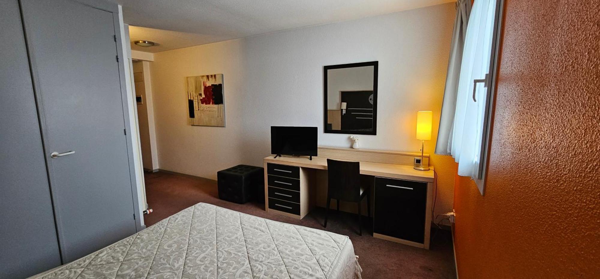 Hotel Lyon Sud, Pierre Benite, St Genis Laval Dış mekan fotoğraf