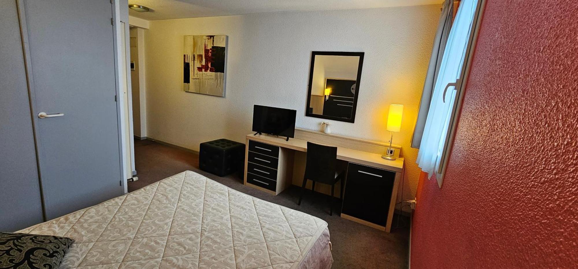 Hotel Lyon Sud, Pierre Benite, St Genis Laval Dış mekan fotoğraf