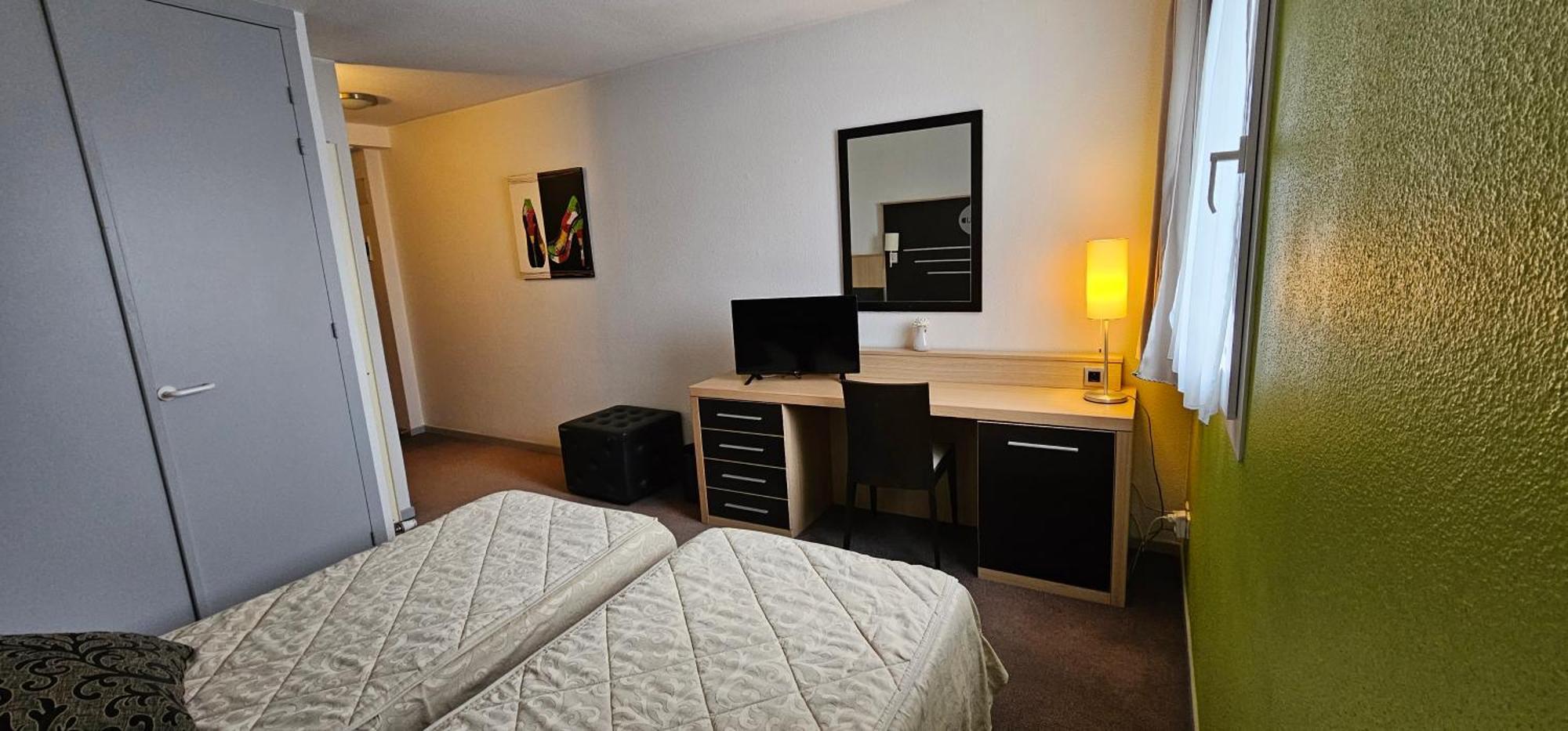 Hotel Lyon Sud, Pierre Benite, St Genis Laval Dış mekan fotoğraf