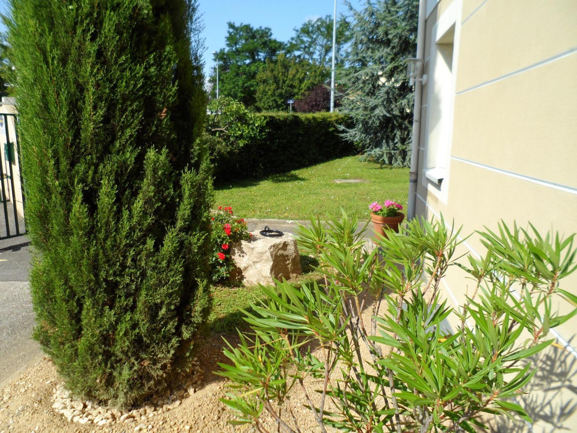 Hotel Lyon Sud, Pierre Benite, St Genis Laval Dış mekan fotoğraf
